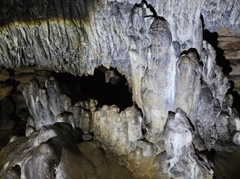 Пещера Контрабаса