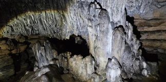 Пещера Контрабаса