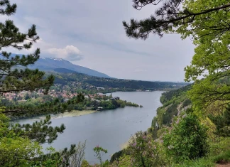 Гледка към Панчаревско езеро