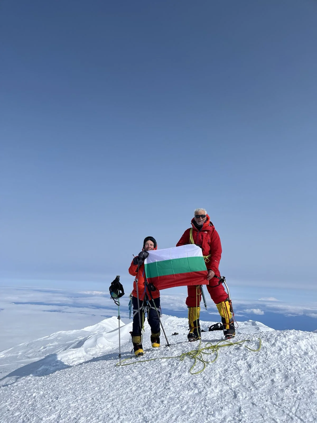 Александра Латунова и д-р Ковачев на Маккинли