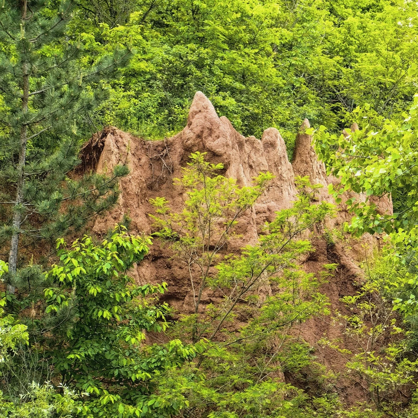 Кътинските пирамиди