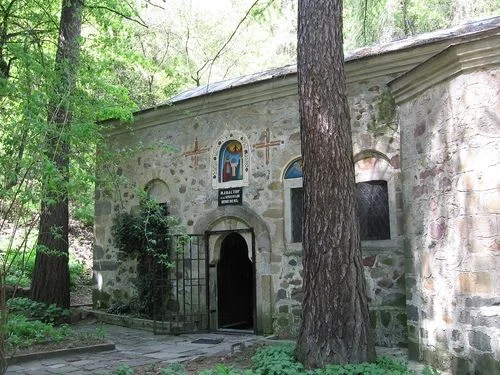 Горнобански манастир "Св.Св. Кирил и Методий"