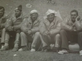 Васил Стойчев, по средата