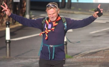 Стив, който пробяга 200 маратона поред: Коленете ми не могат да повярват! Стив Джеймс